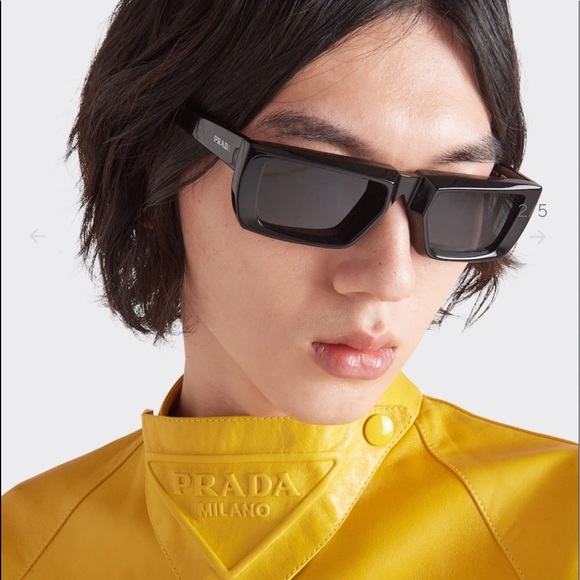 Prada Runway Sunglasses ๐ถ Authentic - Picture 1 of 12